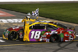1. Kyle Busch, Joe Gibbs Racing, Toyota Camry M&M's