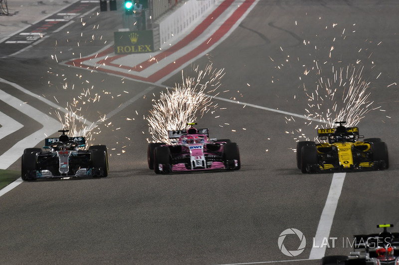 Lewis Hamilton, Mercedes-AMG F1 W09 EQ Power+, Sergio Perez, Force India VJM11 y Nico Hulkenberg, Renault Sport F1 Team R.S. 18