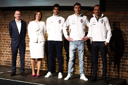 Paddy Lowe, Claire Williams, Lance Stroll, Sergey Sirotkin and Robert Kubica on stage at the launch