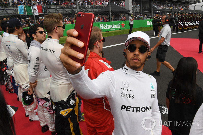Selfie de Lewis Hamilton, Mercedes AMG F1