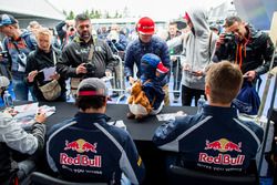 Carlos Sainz Jr., Scuderia Toro Rosso Y Daniil Kvyat, Scuderia Toro Rosso