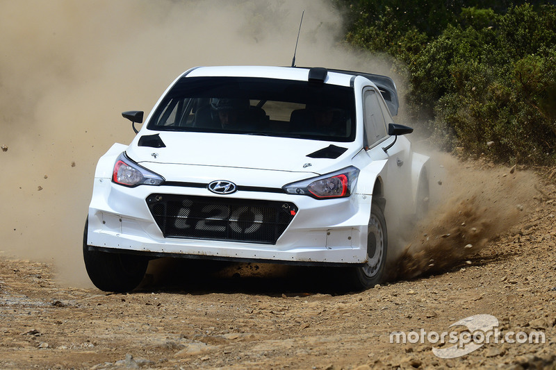 Hyundai i20 WRC 2017 testi