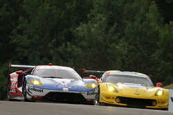 #66 Chip Ganassi Racing Ford GT: Joey Hand, Dirk Müller, #3 Corvette Racing Chevrolet Corvette C7.R: