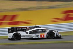 #1 Porsche Team Porsche 919 Hybrid: Timo Bernhard, Mark Webber, Brendon Hartley