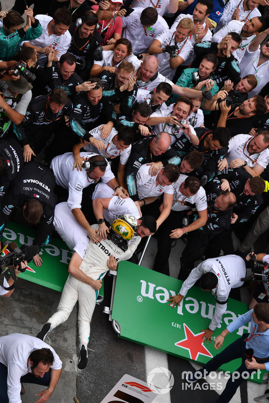 Льюіс Хемілтон, Mercedes AMG F1