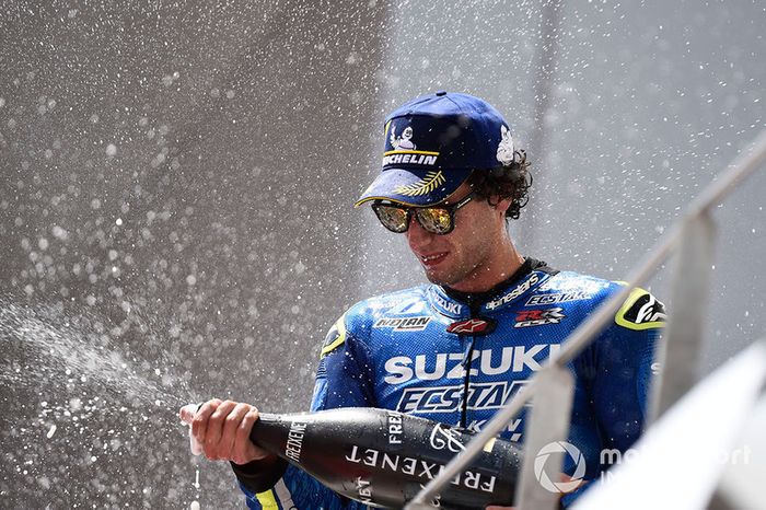 Podio: segundo clasificado Alex Rins, Team Suzuki MotoGP