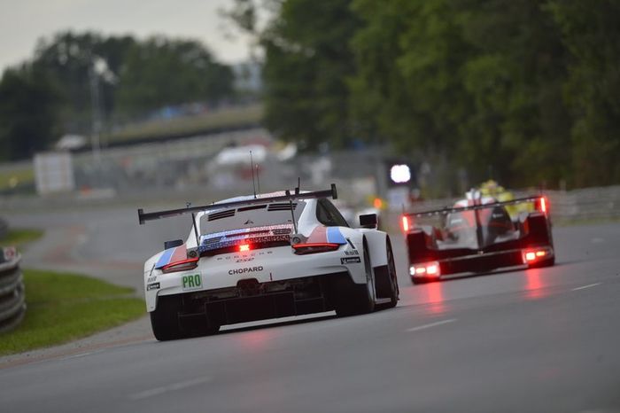 #94 Porsche GT Team Porsche 911 RSR: Sven Müller, Mathieu Jaminet, Dennis Olsen