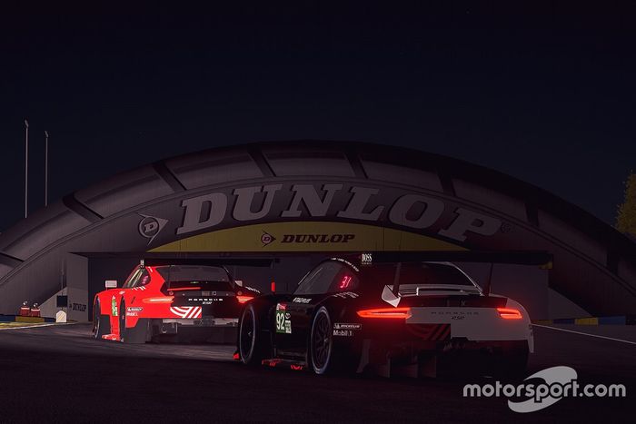 #92 Porsche Esports Team Porsche 911 RSR: Jaxon Evans, Matt Campbell, Mack Bakkum, Jeremy Bouteloup