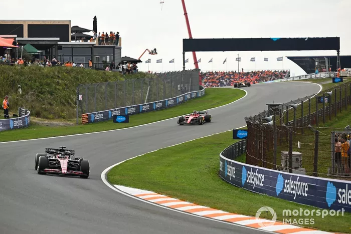 Valtteri Bottas, Alfa Romeo C43, Charles Leclerc, Ferrari SF-23