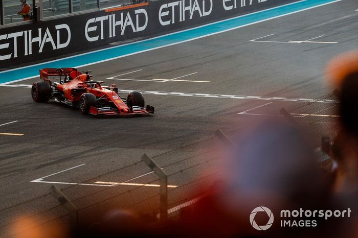 Sebastian Vettel, Ferrari SF90, spins