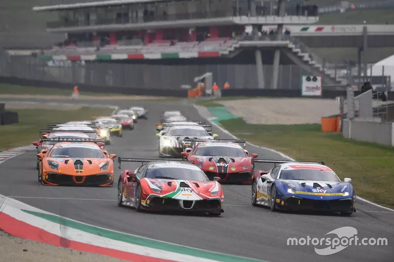 La partenza della Finale Mondiale del Trofeo Pirelli