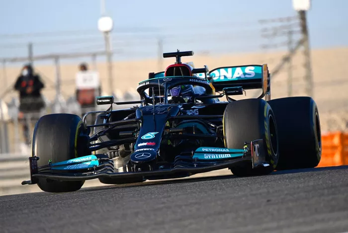 Lewis Hamilton, Mercedes W12 
