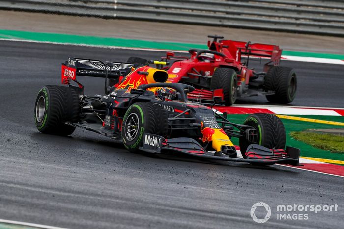 Alex Albon, Red Bull Racing RB16, Sebastian Vettel, Ferrari SF1000