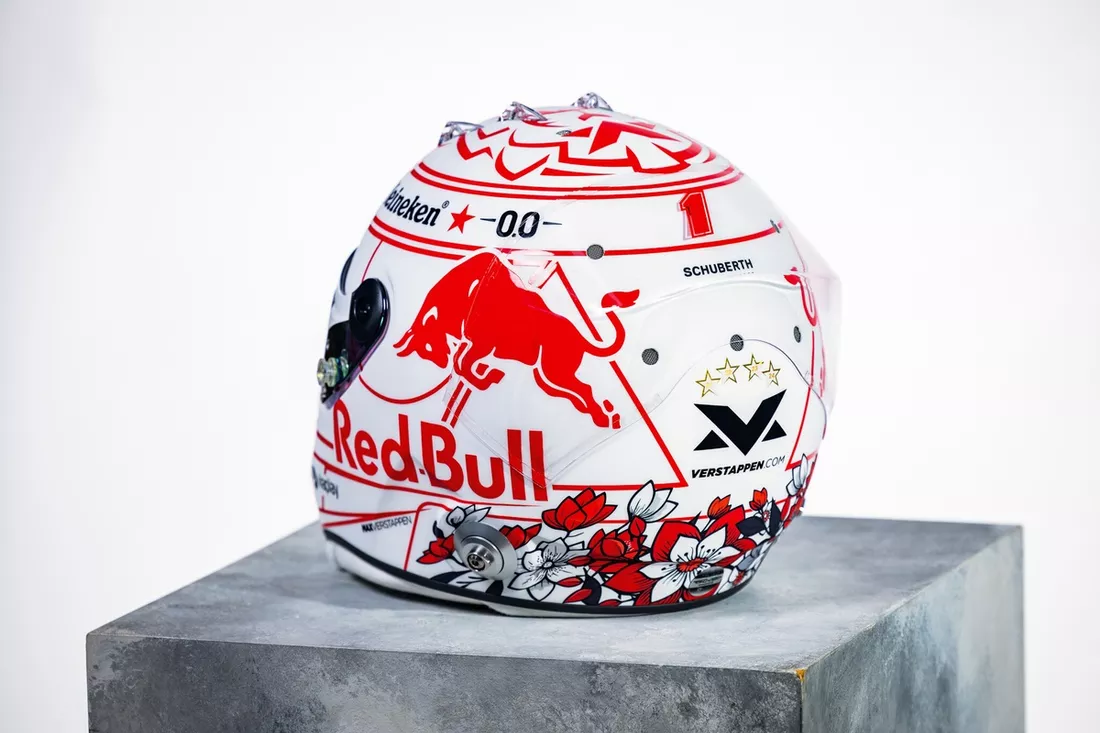 マックス・フェルスタッペン、F1日本GP特別ヘルメットデザイン F1