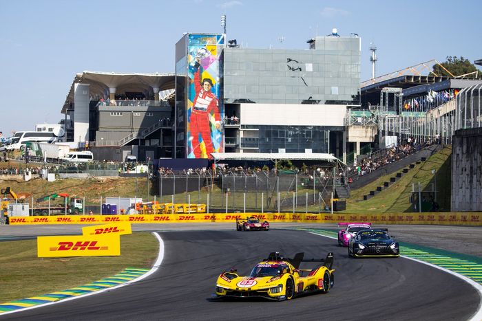 #83 AF Corse Ferrari 499P: Robert Kubica, Yifei Ye, Philip Hanson