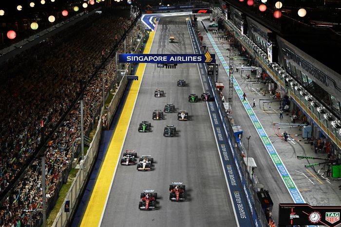 Charles Leclerc, Ferrari, Lewis Hamilton