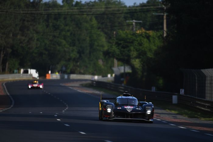 #8 Toyota Gazoo Racing Toyota GR010 - Hybrid: Sébastien Buemi, Brendon Hartley, Ryo Hirakawa