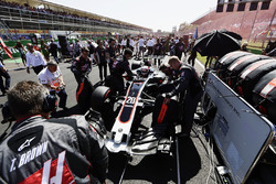 Kevin Magnussen, Haas F1 Team Team VF-17