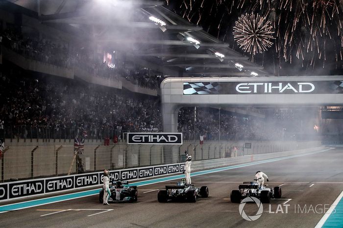 Ganador, Valtteri Bottas, Mercedes-Benz F1 W08 , Lewis Hamilton, Mercedes-Benz F1 W08  y Felipe Massa, Williams FW40