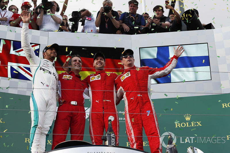 Lewis Hamilton, Mercedes-AMG F1, Sebastian Vettel, Ferrari et Kimi Raikkonen, Ferrari sur le podium