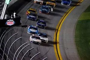 Denny Hamlin, Joe Gibbs Racing, Toyota Camry, Ryan Newman, Roush Fenway Racing, Ford Mustang