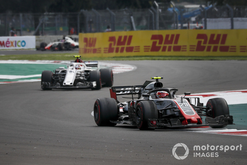 Kevin Magnussen, Haas F1 Team VF-18 and Charles Leclerc, Sauber C37