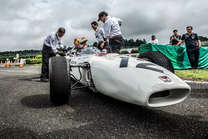 Max Verstappen, Honda RA272