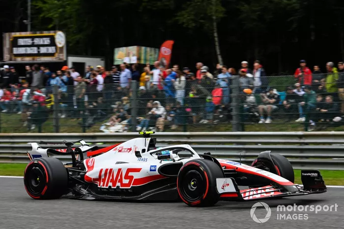 Mick Schumacher, Haas VF-22