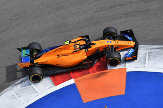Stoffel Vandoorne, McLaren MCL33 avec de la peinture aérodynamique
