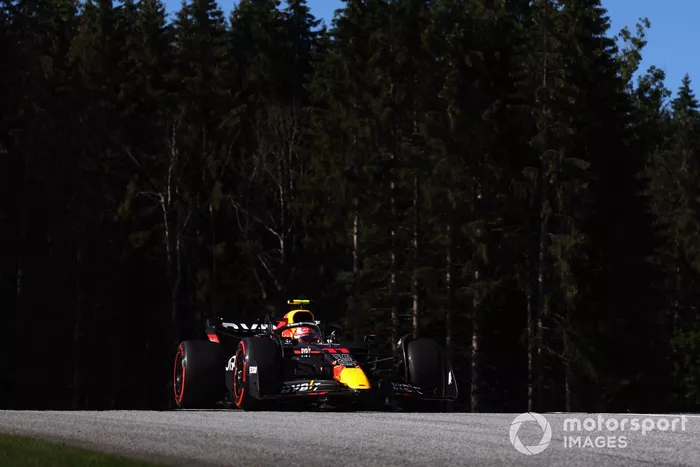 Sergio Pérez, Red Bull Racing RB18