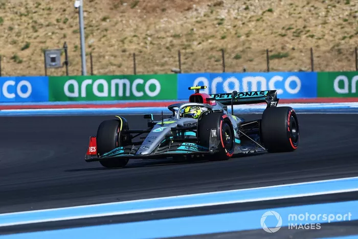 Lewis Hamilton, Mercedes W13