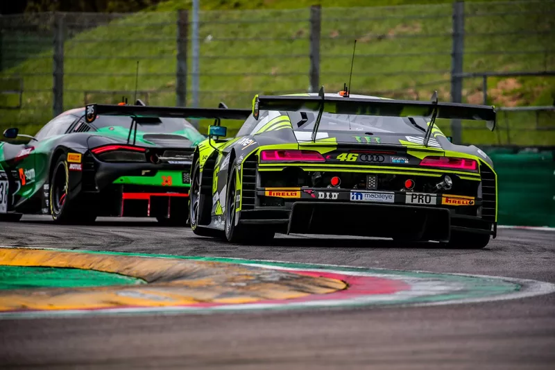 #46 Team WRT Audi R8 LMS evo II GT3: Nico Müller, Frédéric Vervisch, Valentino Rossi