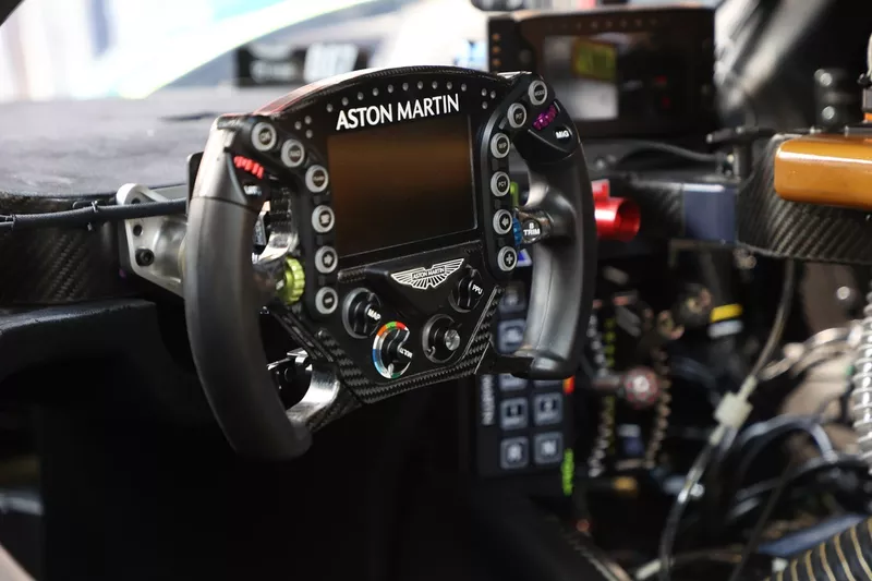 #007 Aston Martin Thor Team Aston Martin Valkyrie : Harry Tincknell, Tom Gamble, Ross Gunn