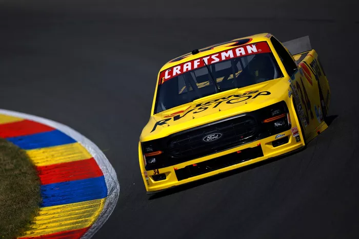 Layne Riggs, Front Row Motorsports Ford
