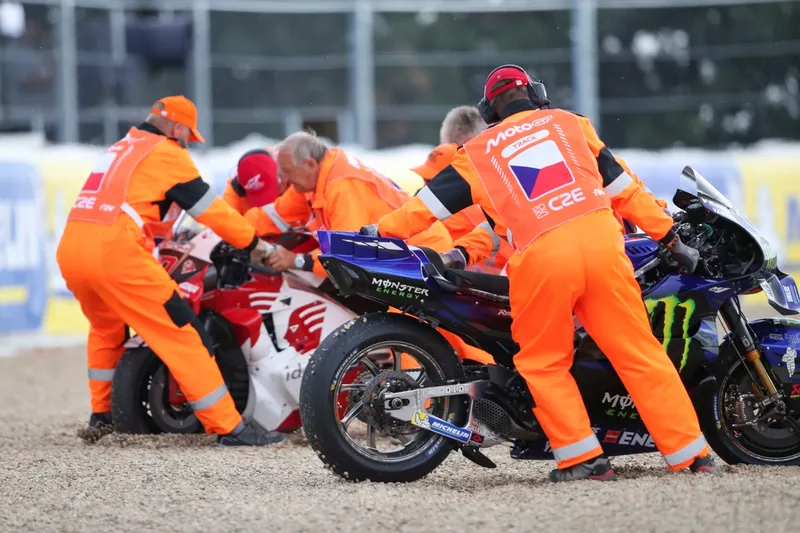 Augusto Fernandez, chute de Yamaha Racing