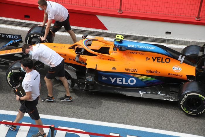 McLaren MCL35 detalle de los sidepods