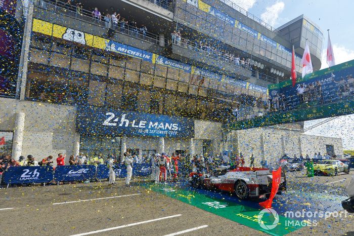 Ganadores #8 Toyota Gazoo Racing Toyota TS050: Sebastien Buemi, Kazuki Nakajima, Brendon Hartley