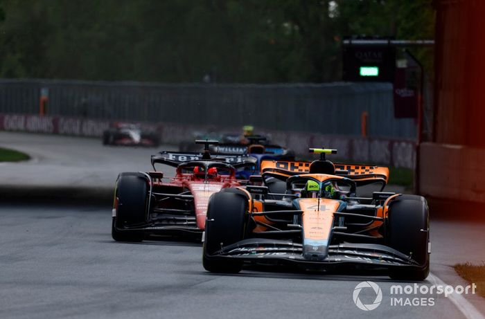 Lando Norris, McLaren MCL60, Charles Leclerc, Ferrari SF-23