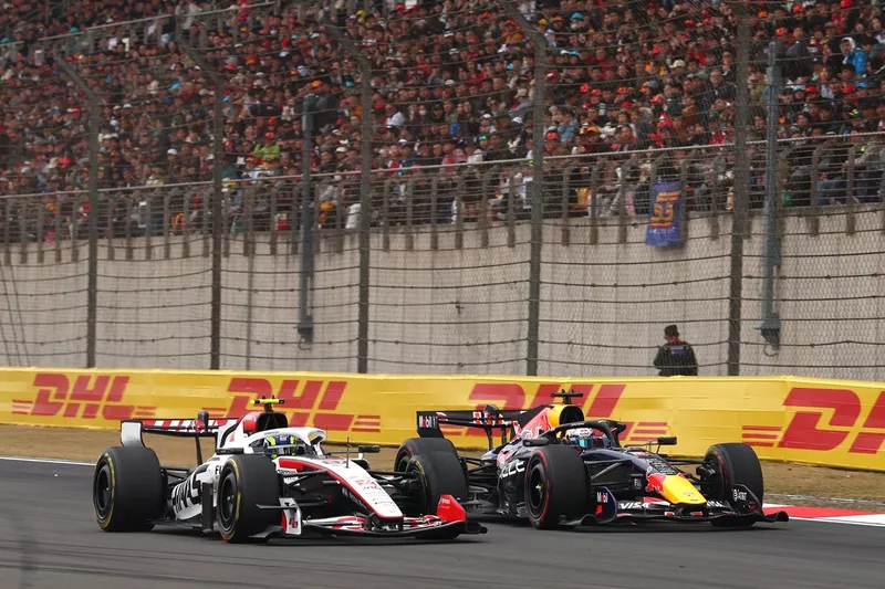 Max Verstappen, Red Bull Racing, Oliver Bearman, Haas F1 Team