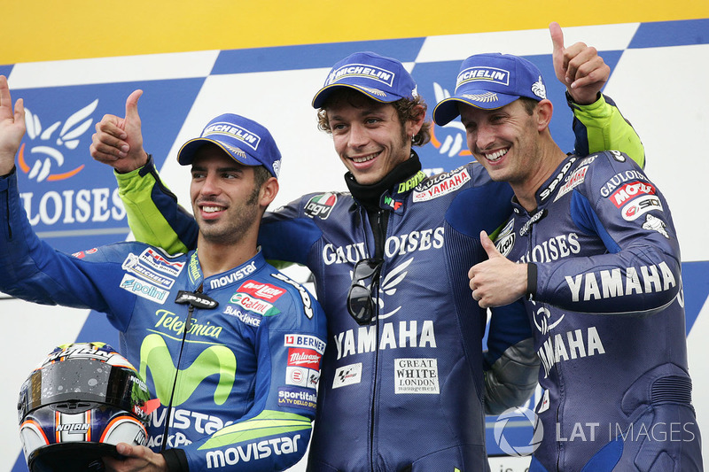 2005, Rossi gana por delante de Melandri y Edwards