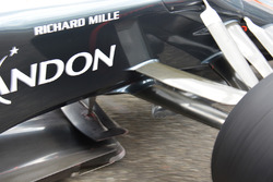 Dettaglio anteriore della McLaren MP4-31 di Fernando Alonso