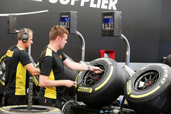 Техніки Pirelli