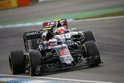 Jenson Button, McLaren MP4-31