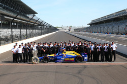 Ganador de la carrera Alexander Rossi, Herta - Andretti Autosport Honda