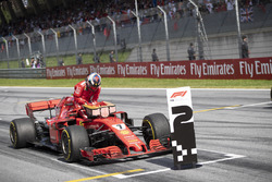 Kimi Raikkonen, Ferrari SF71H, nel parco chiuso