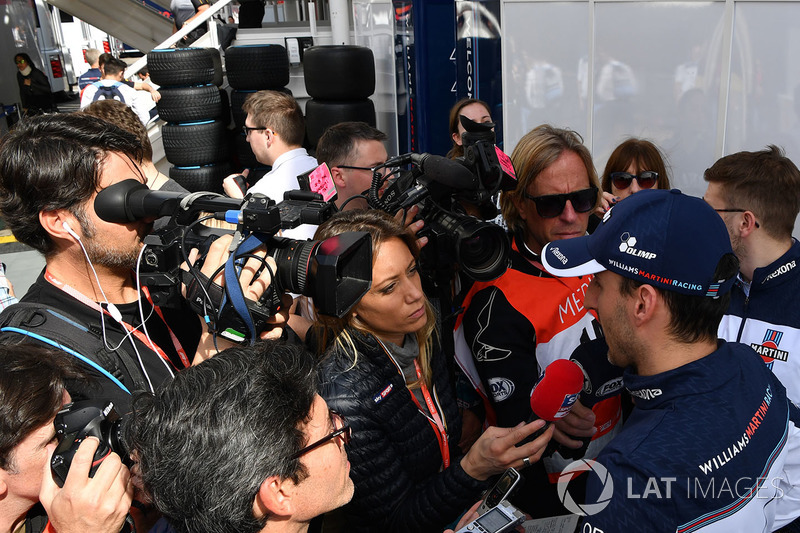 Robert Kubica, Williams talks with the media
