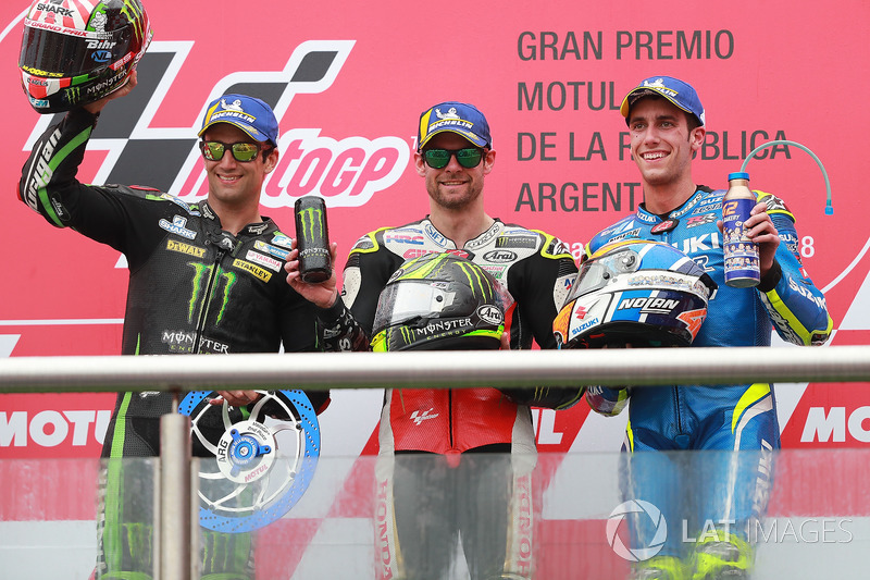 Podio: segundo lugar Johann Zarco, Monster Yamaha Tech 3, ganador de la carrera Cal Crutchlow, Team LCR Honda, tercer puesto Alex Rins, Team Suzuki MotoGP