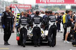 Nico Hulkenberg, Sahara Force India F1 VJM09 è spinto in griglia dai meccanici