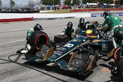 Spencer Pigot, Ed Carpenter Racing Chevrolet, dans les stands