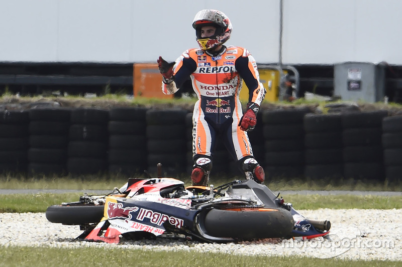 Marc Márquez, Repsol Honda Team, choque